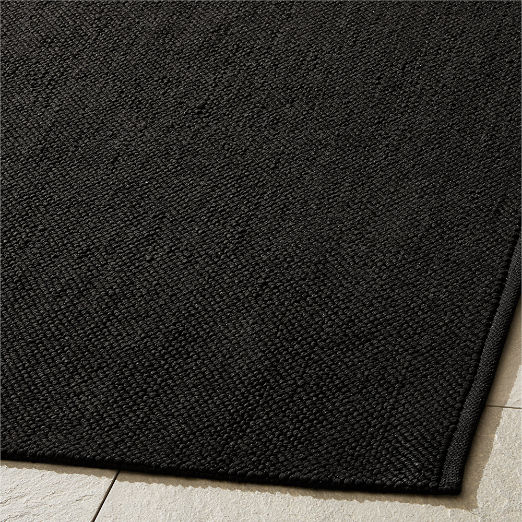 Niya Black Indoor/Outdoor Performance Boucle Area Rug 5'x8'