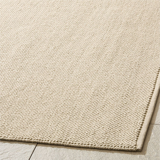 Niya Taupe Indoor/Outdoor Performance Boucle Area Rug 5'x8'