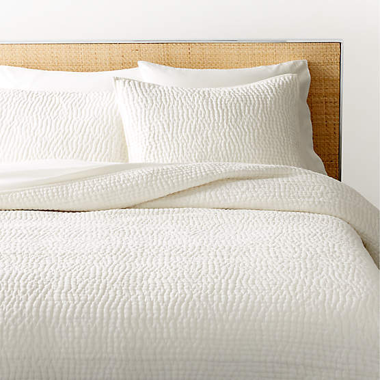 Stitched Organic Cotton Sateen Ivory Full/Queen Quilt