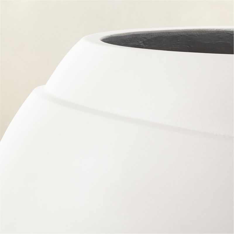 Ortice Round White Indoor/Outdoor Planter Short - image 4 of 7