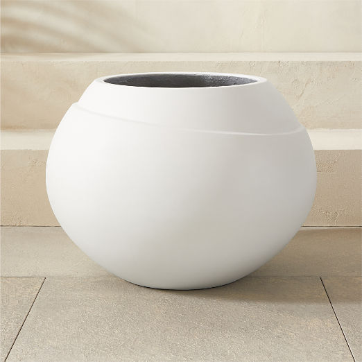 Ortice Round White Indoor/Outdoor Planter Short