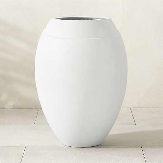 Ortice Round White Indoor/Outdoor Planter Tall