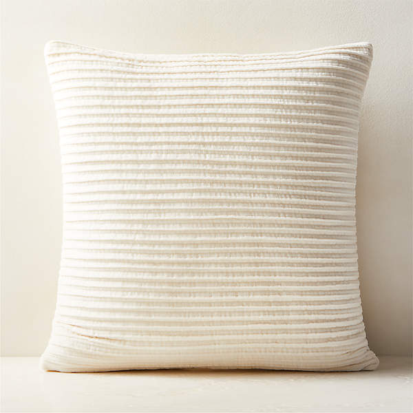 Akemi Woven Warm White Velvet Throw Pillow with Down-Alternative Insert 18