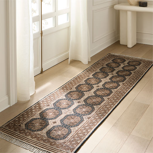 Pascala Hand-Knotted Taupe Wool Runner Rug 2.5'x8'