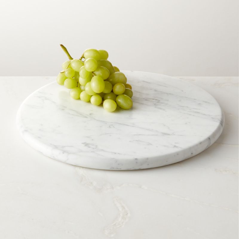 View Piero Round Marble Serving Platter by Gianfranco Frattini details
