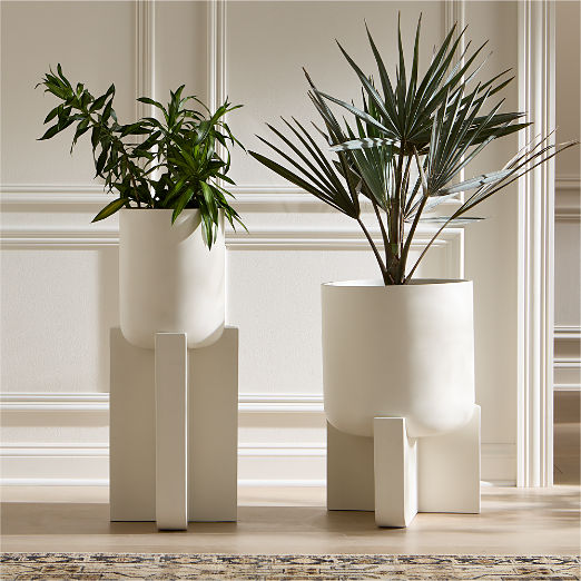 Verro White Cement Standing Planter Wide
