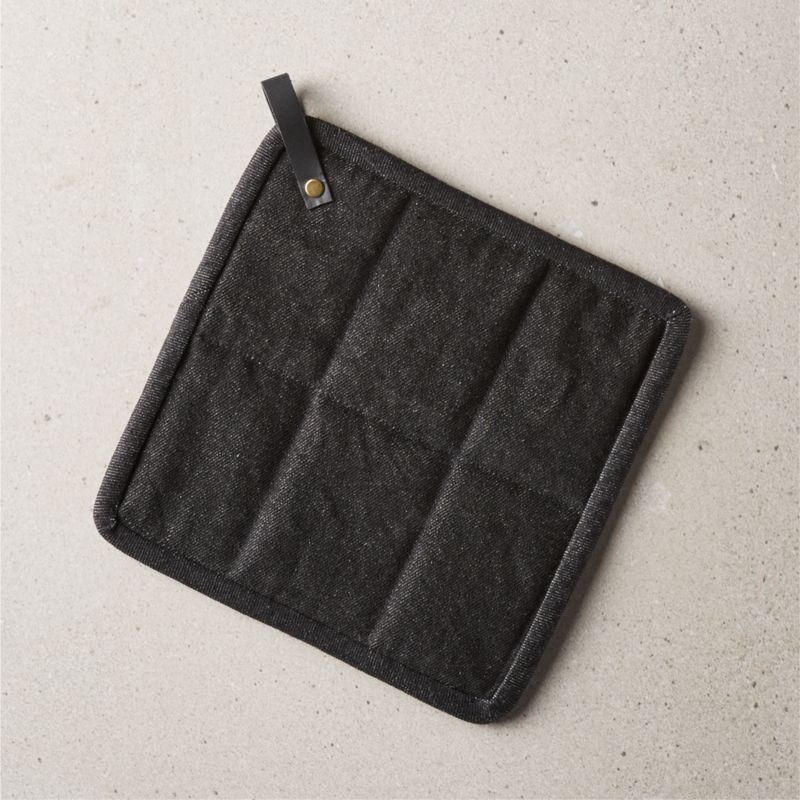 View Puff Black Chambray Pot Holder Set details