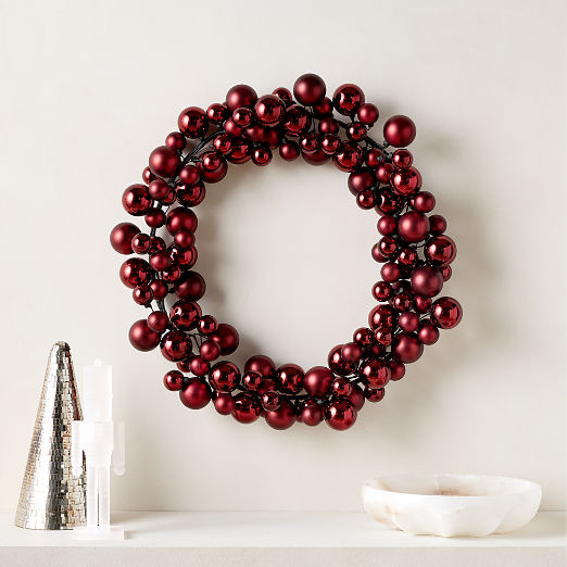 Red Ball Holiday Wreath 24"