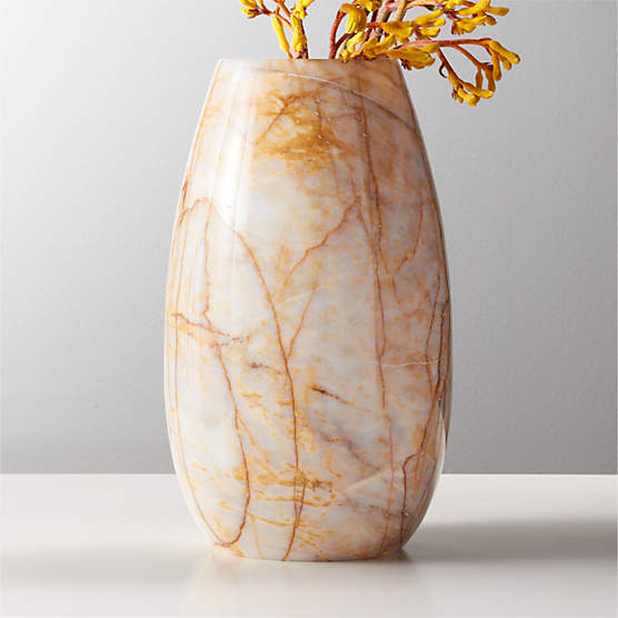 Reign Golden Marble Vase