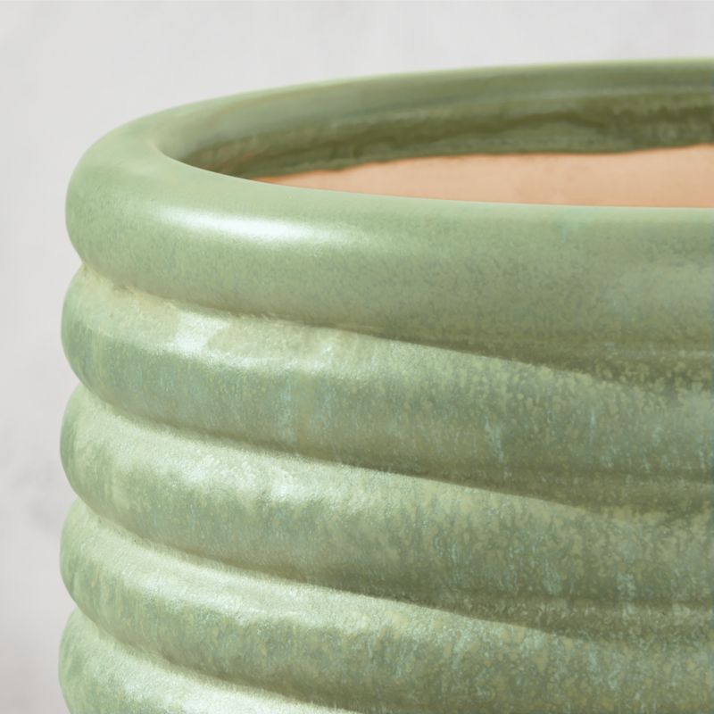 Ribbed Forest Green Clay Indoor/Outdoor Planter Medium - image 3 of 4