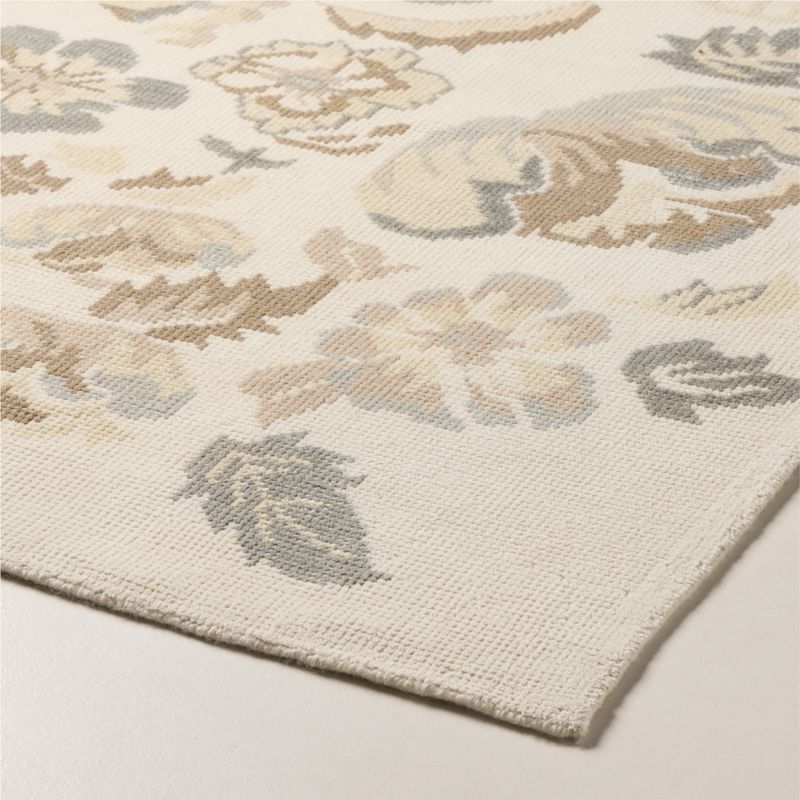 Roza Hand-Knotted Taupe Floral New Zealand Wool Area Rug 8'x10' - image 1 of 4