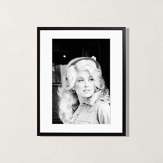 'Dolly Parton in New York City' Photographic Print in Black Frame 17"x21"