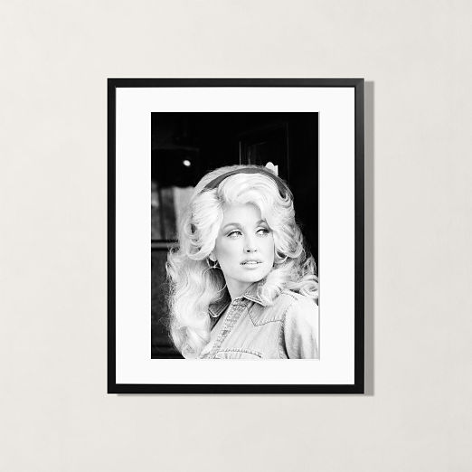 'Dolly Parton in New York City' Photographic Print in Black Frame 17"x21"