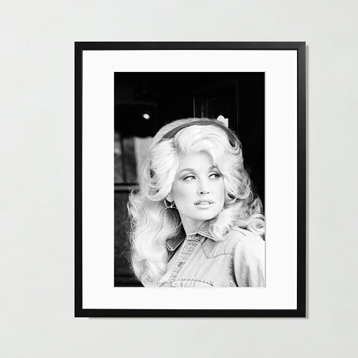 'Dolly Parton in New York City' Photographic Print in Black Frame