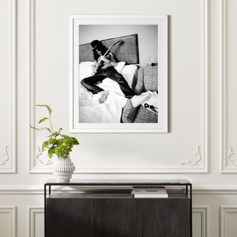 Slash with White Frame 33