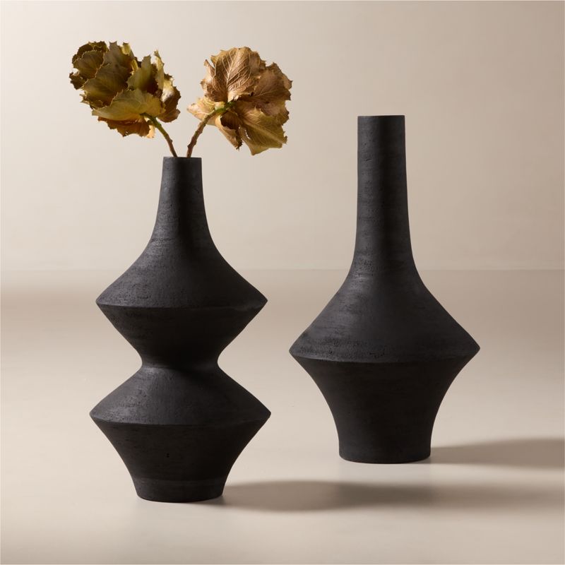 Santo Black Terracotta Floor Vase - image 3 of 5