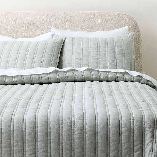 Saunder Heathered Sage Green EUROPEAN FLAX™-Certified Linen Quilt