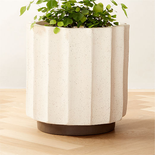 Scallop White Clay Indoor/Outdoor Planter Large