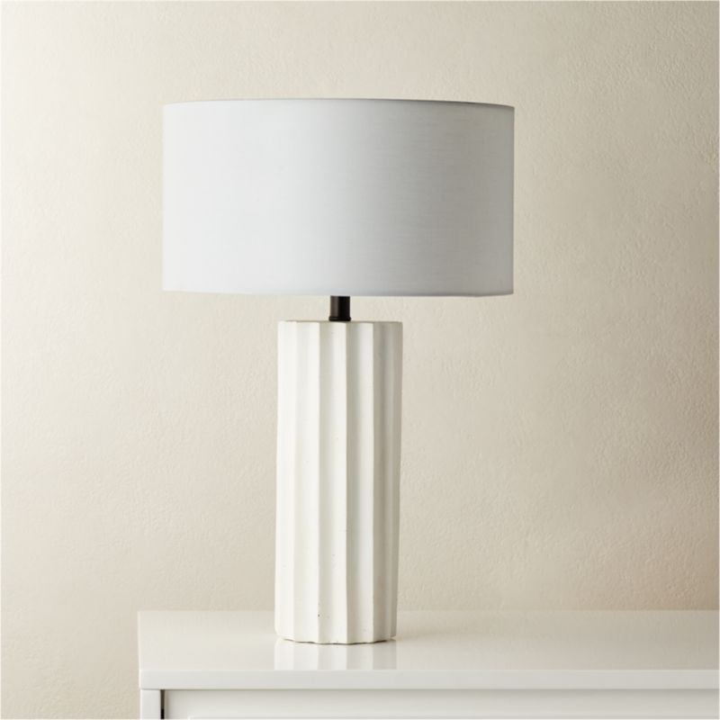 Scallop White Concrete Table Lamp + 
