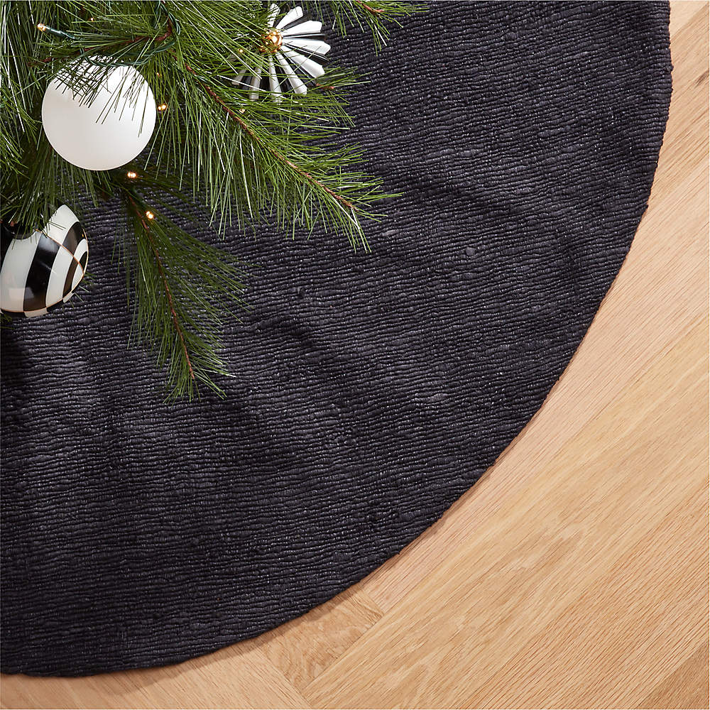 Black velvet clearance christmas tree skirt