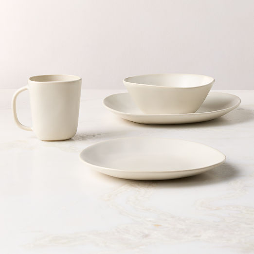 Selene 4-Piece Ivory Stoneware Dinnerware Set with Soup Bowl