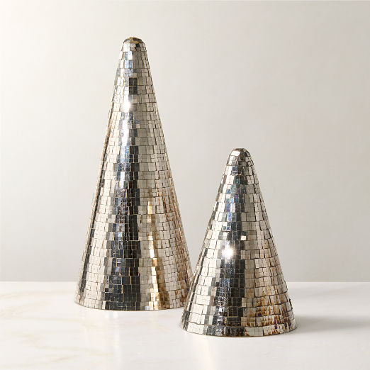 Selina Mirrored Christmas Tree Figures