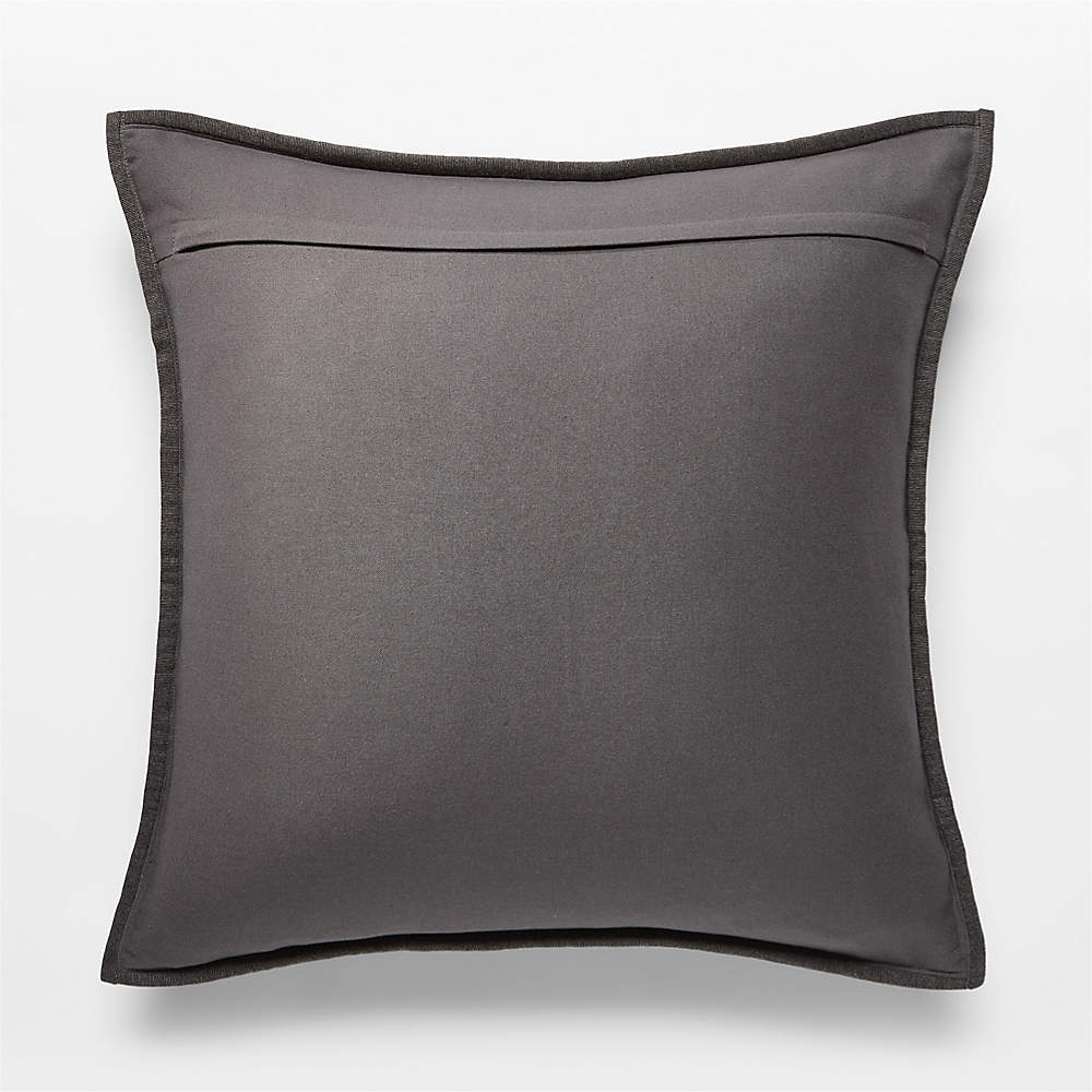 5 Pillow Combinations for a Dark Grey Couch – EVERAND