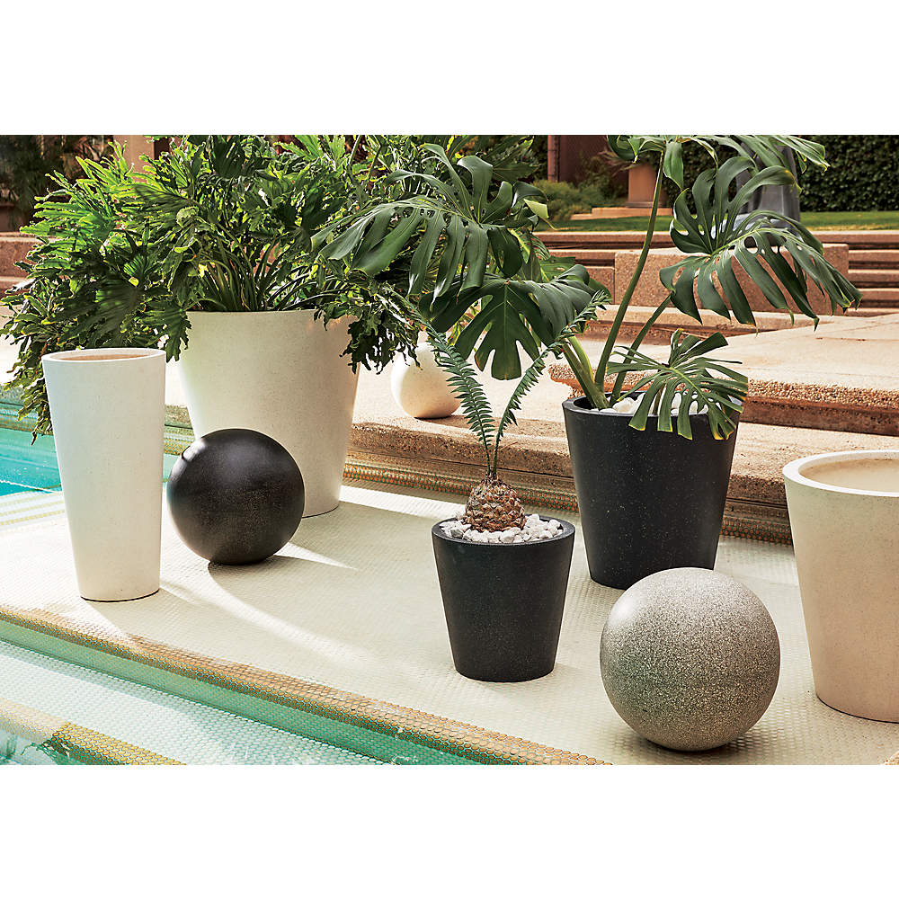 Shore Polyterrazzo Black Indoor/Outdoor Modern Stone Planters