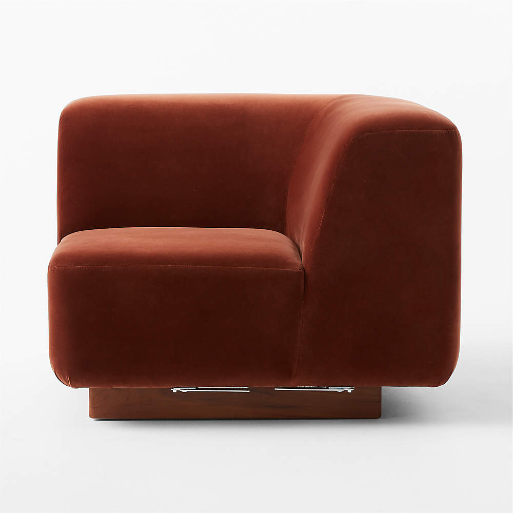 Corner clearance swivel chair