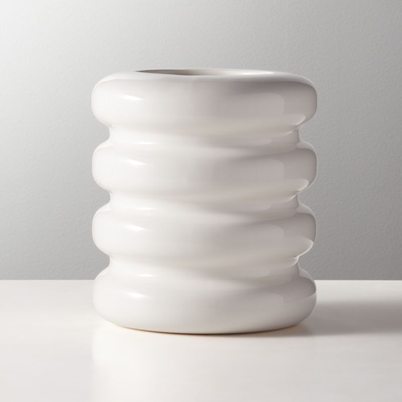 View Tier Shiny White Vase details