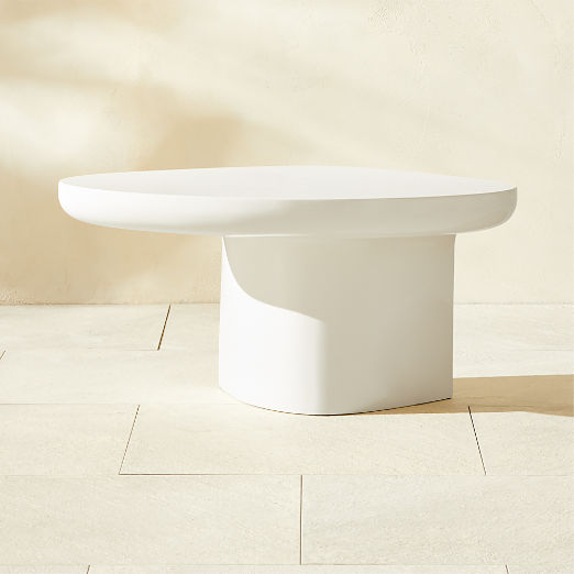 Modern Outdoor Side Tables, End Tables & Accent Tables for the Patio | CB2