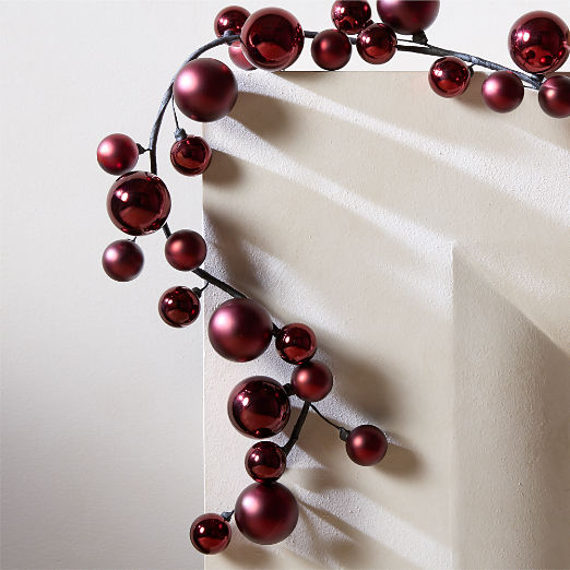 Tonal Red Ball Holiday Garland 72"