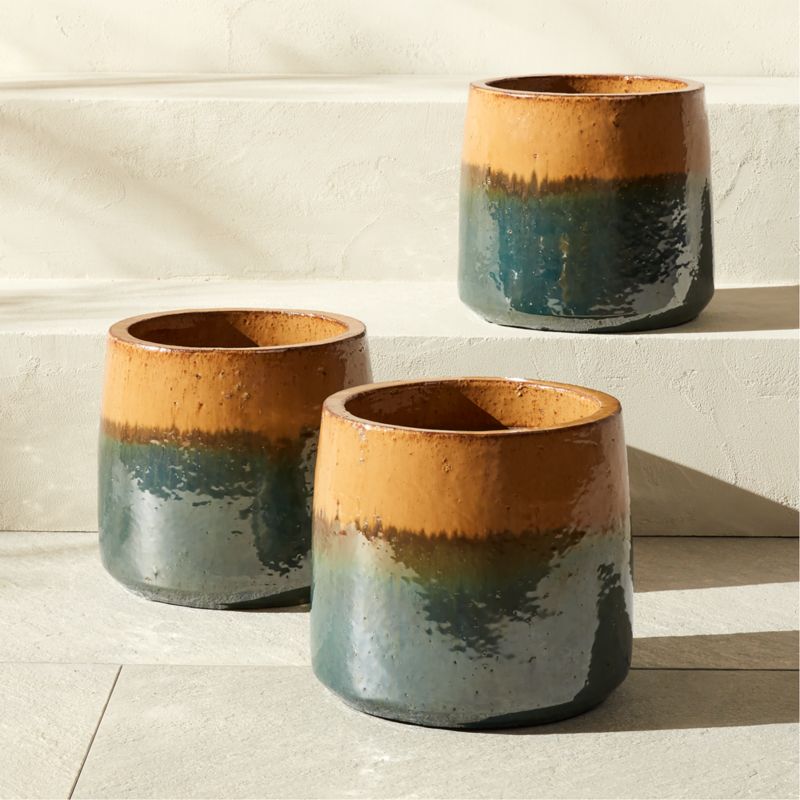 Tramonto Round Two-Tone Green and Natural Reactive Glaze Ceramic Indoor/Outdoor Planter Small - image 5 of 7