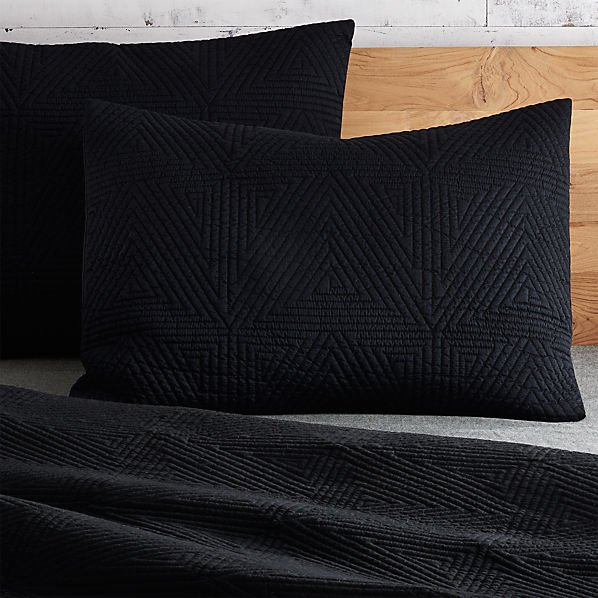 black pillow sham