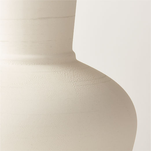 Valo Matte White Ceramic Vase