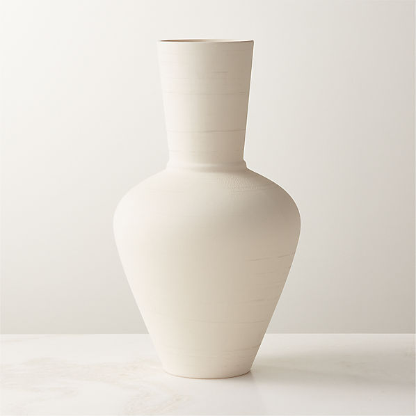 valo-matte-white-vase.jpg