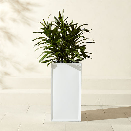 Varo Square White Metal Indoor/Outdoor Planter 16.25"x32"