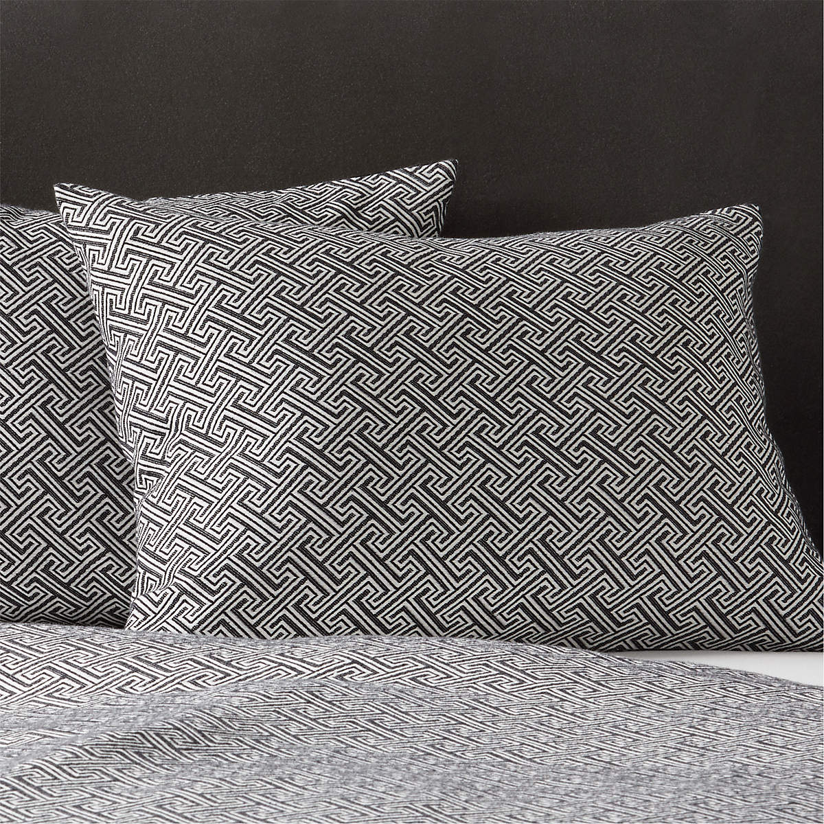 Varra Organic Cotton Jacquard Black and White Duvet Cover and Pillow