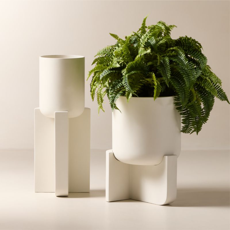 Verro White Cement Standing Planter Wide - image 1 of 4