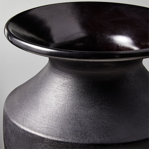 Yadira Black Terracotta Vase