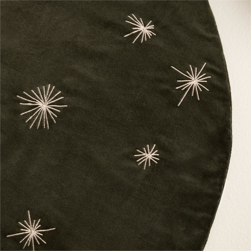 Yuletide Revelry Green Star Christmas Tree Skirt 48" - image 2 of 4