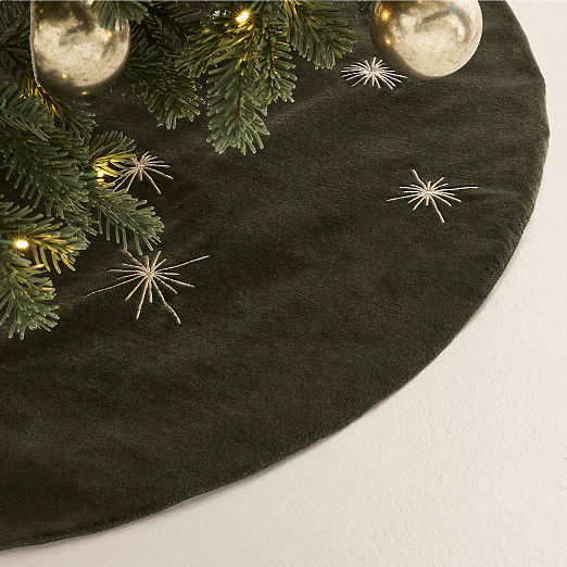 Yuletide Revelry Green Star Christmas Tree Skirt 48"
