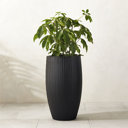 Zadie Black Resin Indoor/Outdoor XL Planter 30.75"H