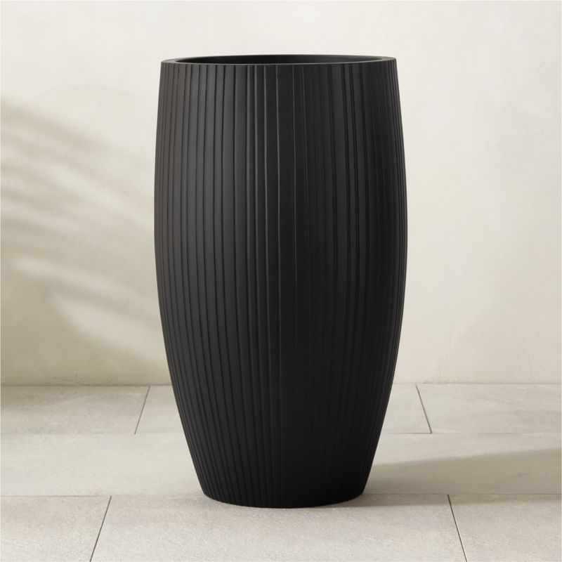 Zadie Black Resin Indoor/Outdoor Planter Large - image 0 of 6