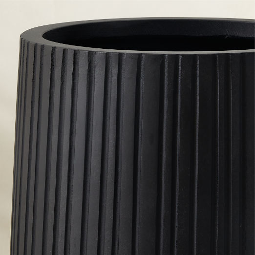 Zadie Black Resin Indoor/Outdoor Planters