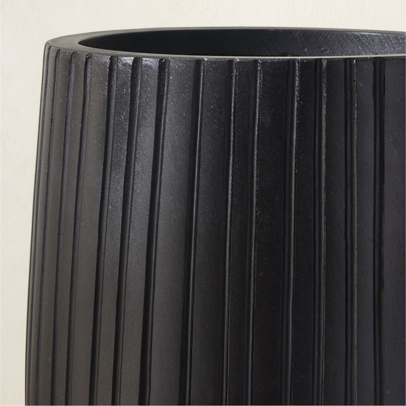 Zadie Black Resin Indoor/Outdoor Planter Small - image 4 of 5