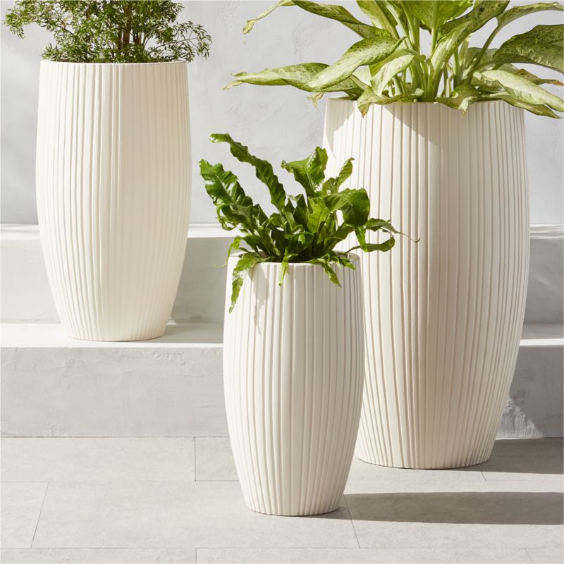 Zadie White Resin Indoor/Outdoor Planter Medium - image 2 of 7