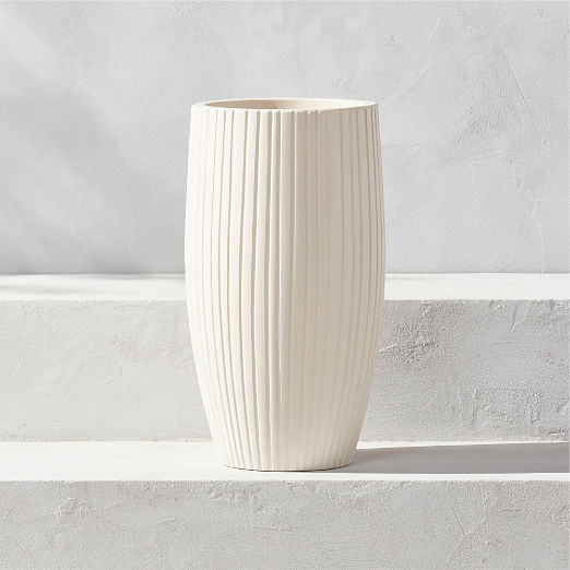 Zadie White Resin Indoor/Outdoor Planter Small